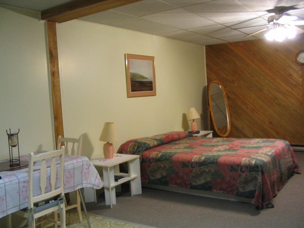 Condotel Motel Canadien Sainte-Anne-de-Beaupre Luaran gambar