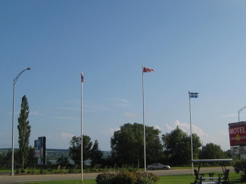 Condotel Motel Canadien Sainte-Anne-de-Beaupre Luaran gambar